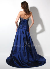 A-Line/Princess Sweetheart Court Train Taffeta Prom Dress With Ruffle Beading (018002492)