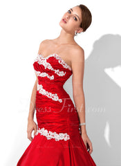 Trumpet/Mermaid Sweetheart Floor-Length Taffeta Prom Dress With Ruffle Lace Beading Sequins (018004955)