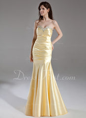 Trumpet/Mermaid Sweetheart Sweep Train Charmeuse Prom Dress With Ruffle Beading Sequins (018004958)