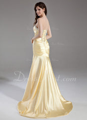 Trumpet/Mermaid Sweetheart Sweep Train Charmeuse Prom Dress With Ruffle Beading Sequins (018004958)